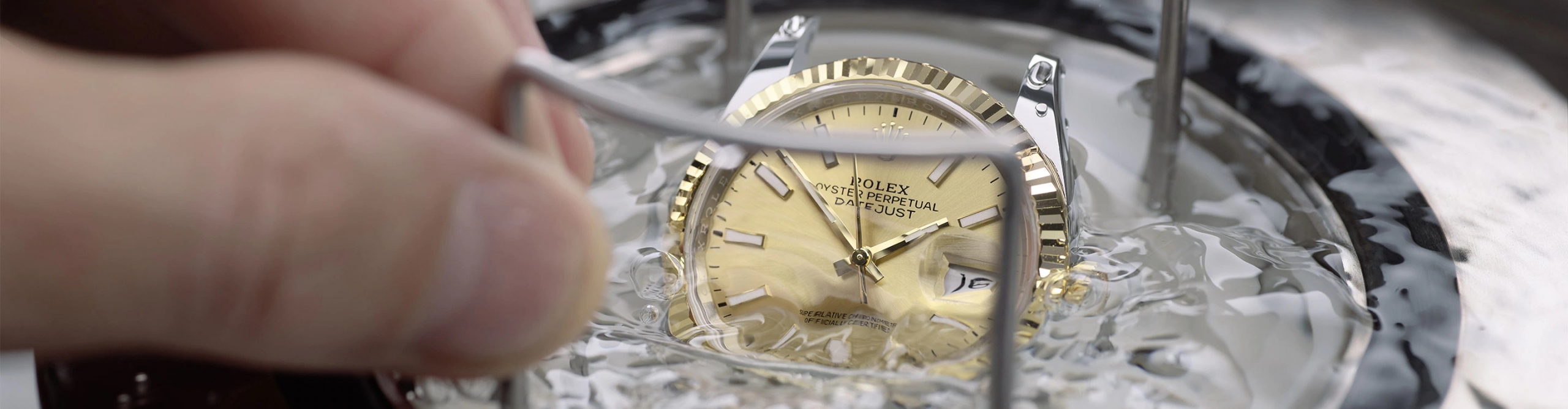 雅典手表表带划痕修复方法