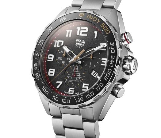 泰格豪雅2022年限量版腕表灵感源自印第安纳波利斯赛车运动