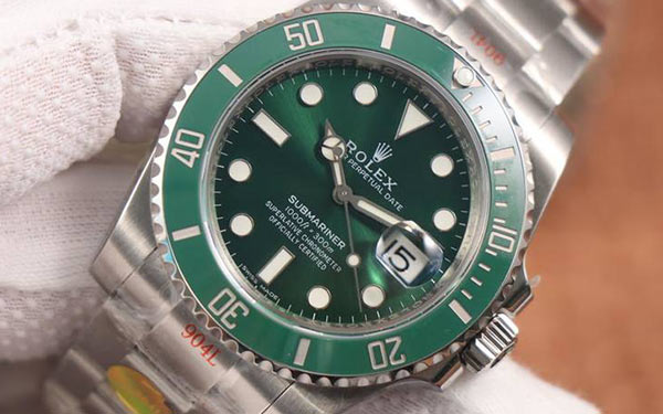 防止劳力士表防止进水的小技巧