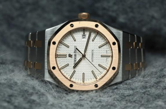 爱彼戴久了弄脏了怎么办|爱彼技师为您讲解