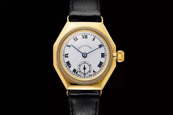 邦瀚斯将11枚劳力士绿水鬼腕表一次性拍卖