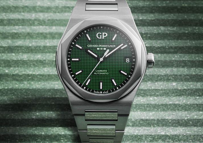 芝柏全新推出奢华绿色表盘运动腕表