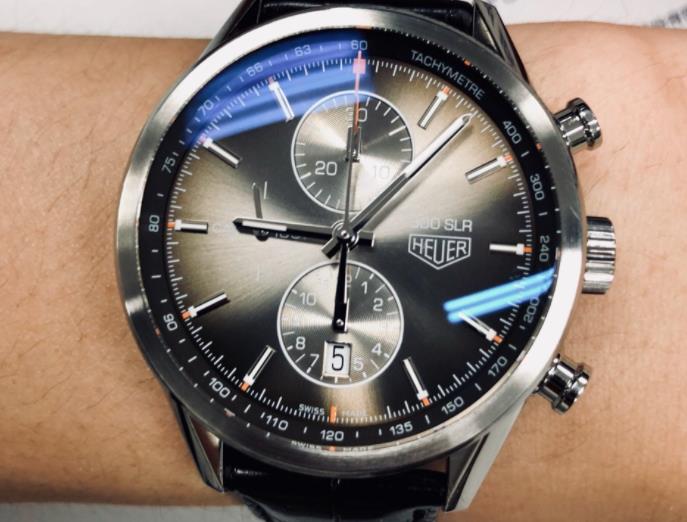 泰格豪雅手表有划痕如何抛光（手表抛光）