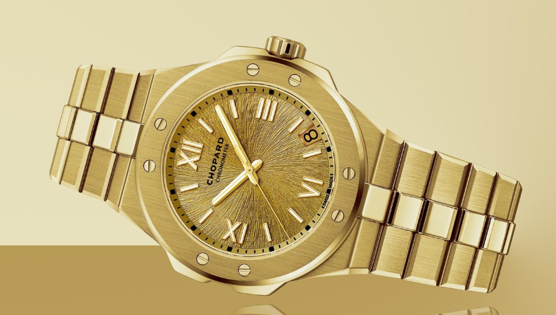萧邦全新推出雪山傲翼系列纯黄金腕表