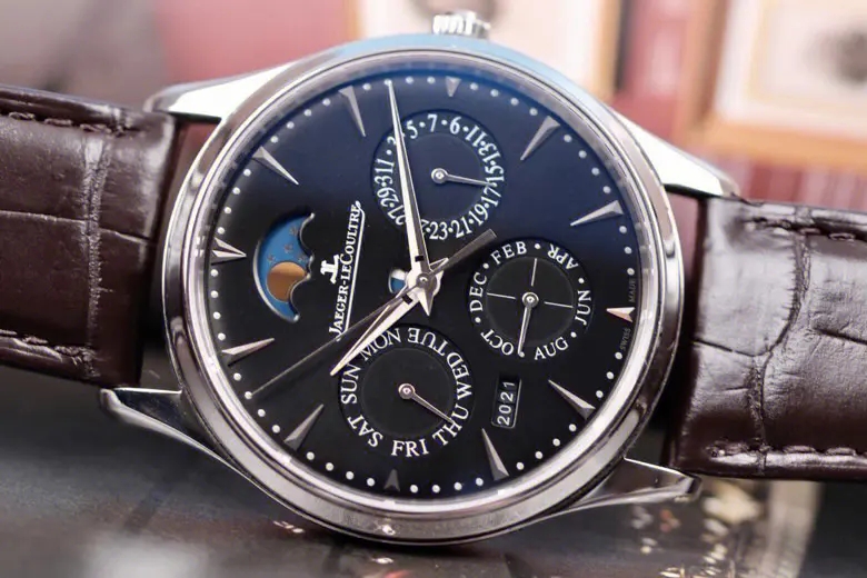 积家表带出现划痕该怎么办?(表带划痕的处理方法)-名表号 积家表带出现划痕该怎么办?(表带划痕的处理方法)