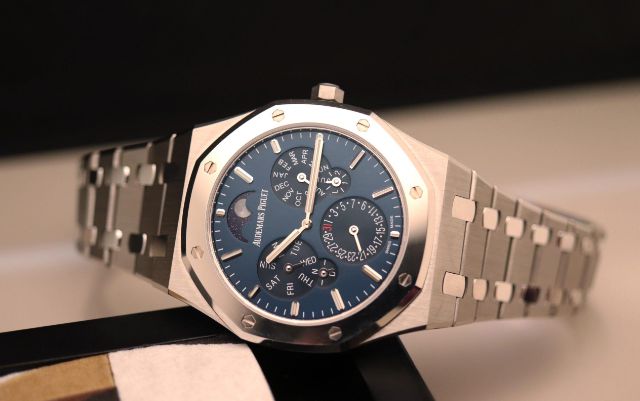 爱彼手表生锈该如何解决？（爱彼手表生锈的解决方法）