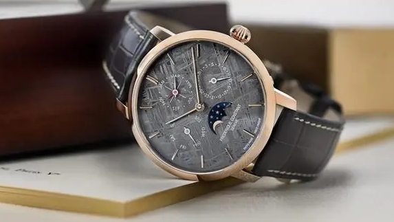 江诗丹顿手表发生撞摆是怎么回事？（手表撞摆的原因）