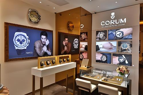 昆仑手表表壳哪里可以换(专业维修点在哪里可以更换表壳)