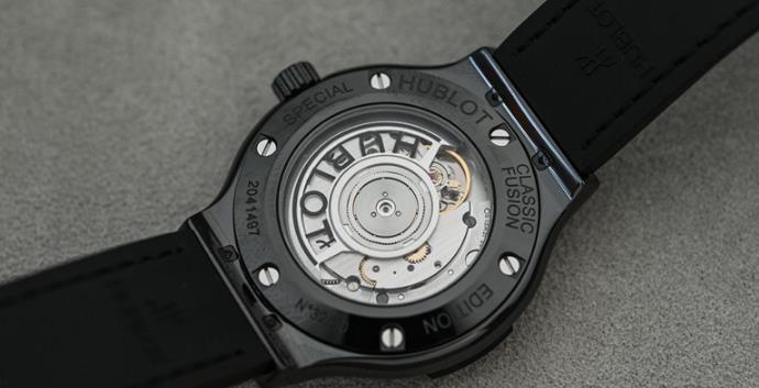 宇舶表推出两款Classic Fusion Black Magic限量腕表