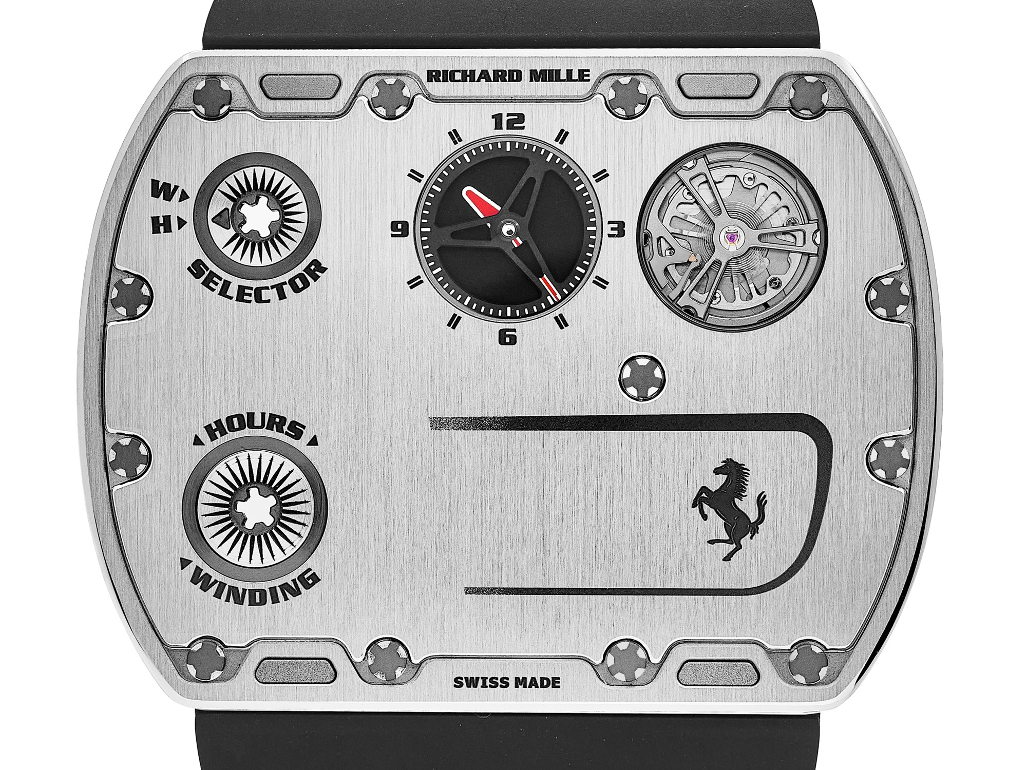 理查德米勒手表有雾气怎么修复?（手表进水怎么处理）