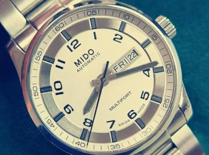 美度手表有水珠维修步骤(轻松解决美度手表进水问题的方法)