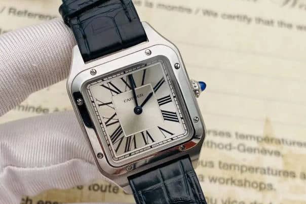 解决卡地亚手表表蒙起雾问题的步骤与方法-名表号 解决卡地亚手表表蒙起雾问题的步骤与方法