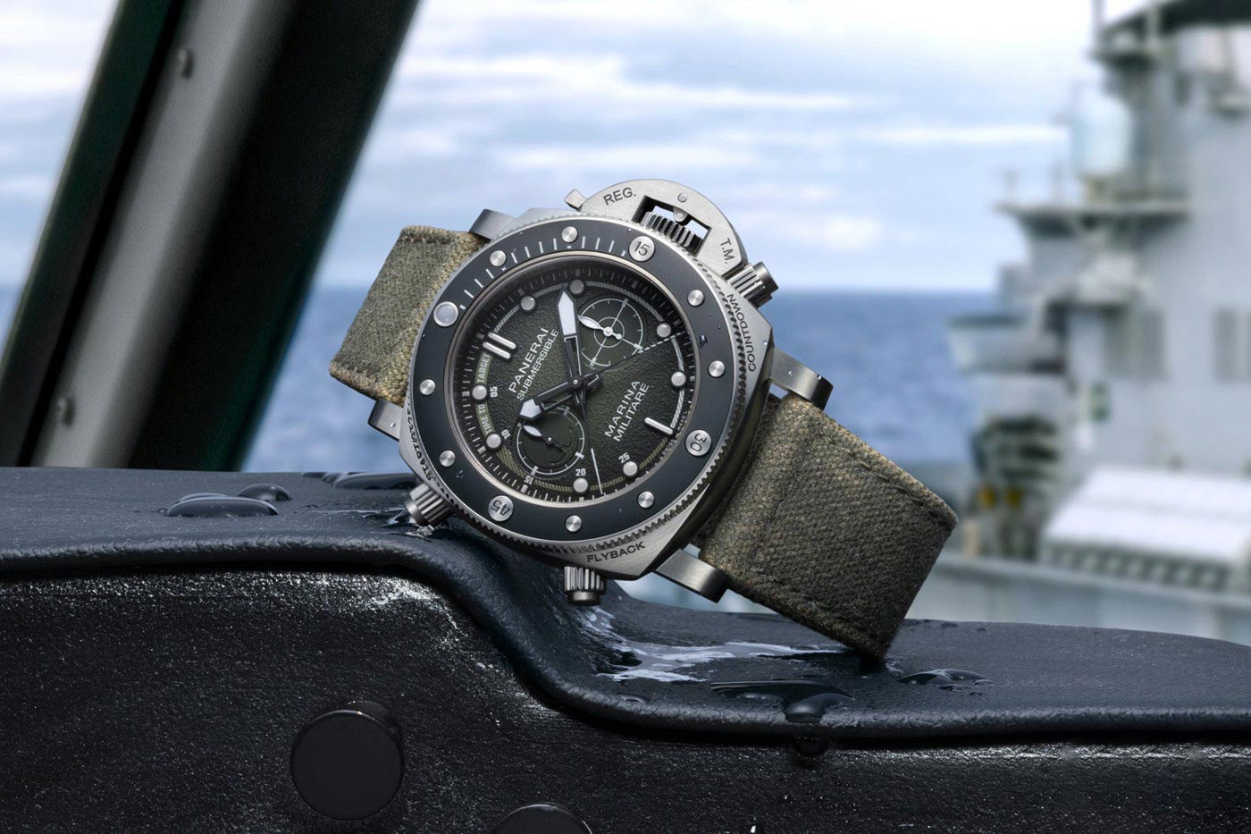 沛纳海推出Submersible Chrono Marina Militare Experience Edition限量腕表
